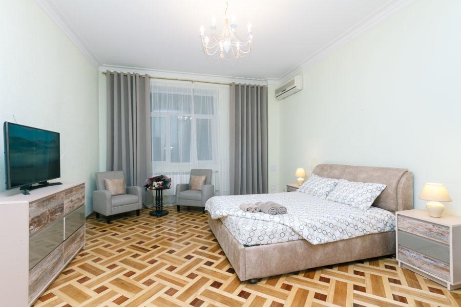 Vip 2 Bedroms Right Near Khreashatik * Киев