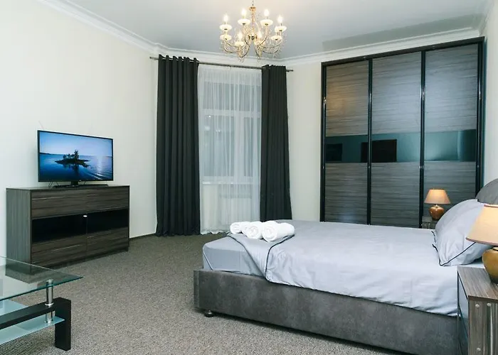 2 Bedroms Right Near Khreashatik