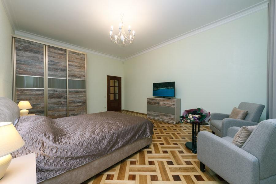 Apartment Vip 2 Bedroms Right Near Khreashatik *