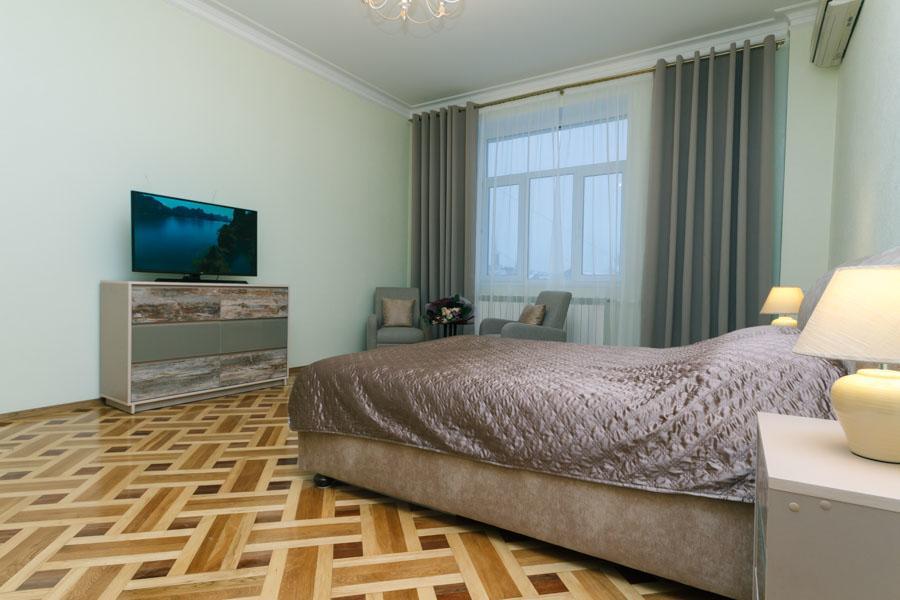 Vip 2 Bedroms Right Near Khreashatik * Kyiv